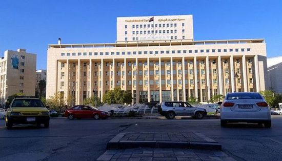 الدولار يسجل قفزة في السوق السوداء بسوريا اليوم