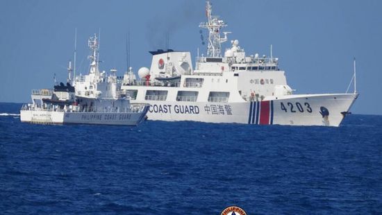 خفر السواحل الفيليبيني يتهم الصين بالقيام بمناورات