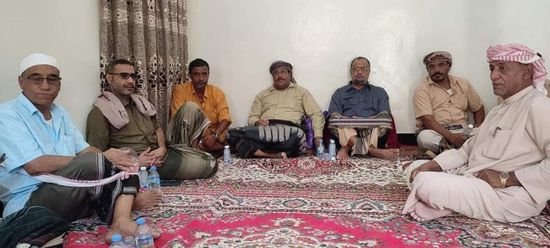 وفد من أبناء شبوة يحيي يوم الأرض في تريم