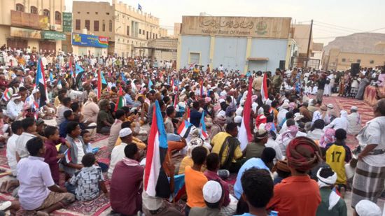 حشود بالآلاف في تريم لإحياء يوم الأرض الجنوبي