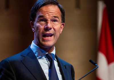 رئيس الوزراء الهولندي يلتقي الملك غداة استقالة الحكومة