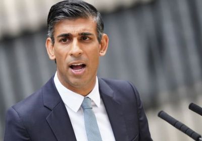 بريطانيا تتحفظ على استخدام الذخائر العنقودية