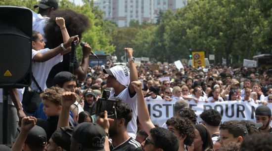 مسيرات بباريس تكريمًا لذكرى الشاب "أداما تراوري"