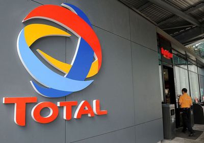 رئيس توتال يدافع عن استمرار الاستثمار في النفط والغاز