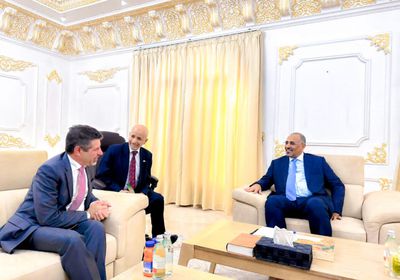 الرئيس الزُبيدي يطالب بدعم دولي لمواجهة الانهيار الاقتصادي والإنساني