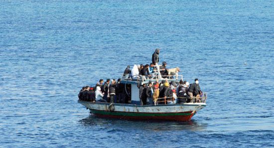 العثور على قارب يقل 86 شخصًا بإسبانيا