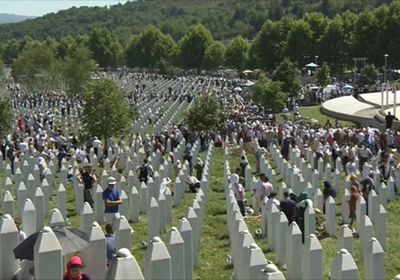 إحياء ذكرى الإبادة في سريبرينتسا في أجواء متوترة