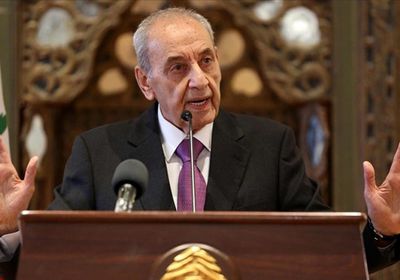 رئيس البرلمان اللبناني يدعو لحل الخلافات السياسية