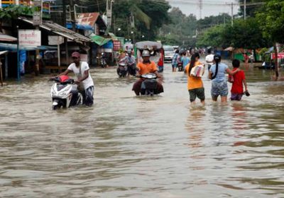 فيضانات في نيودلهي بعد تدفق مياه نهر إلى المدينة