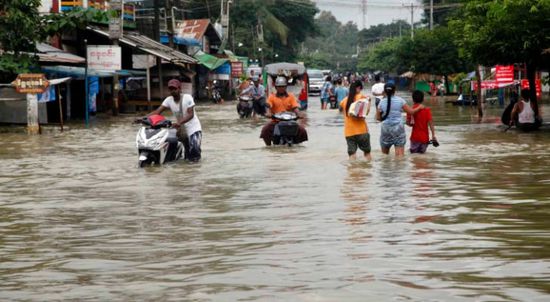 فيضانات في نيودلهي بعد تدفق مياه نهر إلى المدينة