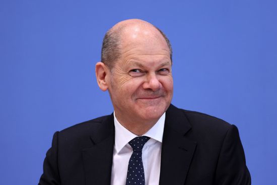 ألمانيا تتعهد دعم أوكرانيا عسكريًا