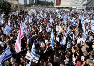 إسرائيليون يتظاهرون ضد الإصلاح القضائي