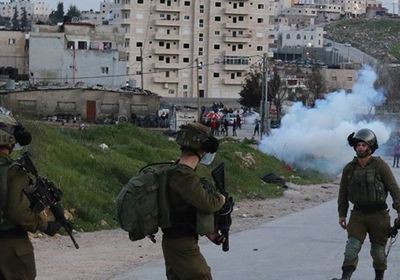 إصابة فلسطينيين في مواجهات مع الاحتلال شمال الخليل