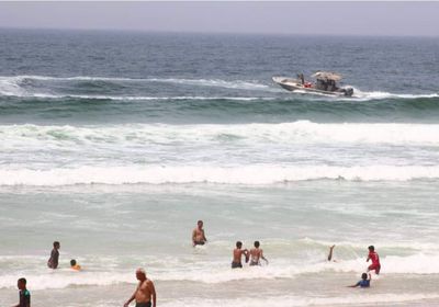 إنقاذ 5 من الغرق في سواحل حضرموت خلال يومين