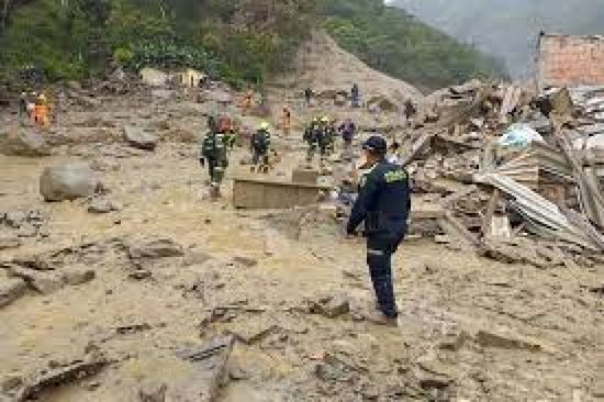 مصرع 14 شخصًا في انهيار أرضي بكولومبيا