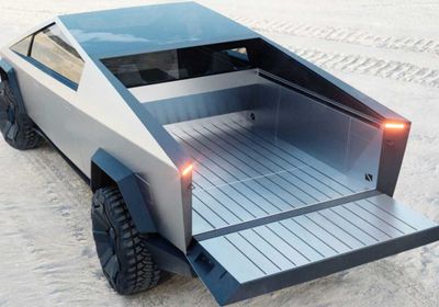 تسلا تصنع أول شاحنة "سايبر تراك" بعد 4 سنوات من الإعلان عنها