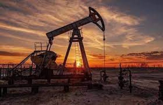 ارتفاع أسعار النفط مع تراجع المخزونات الأمريكية والصادرات الروسية