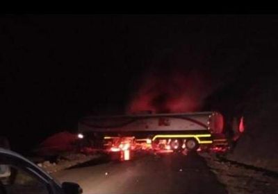 تصادم قاطرتين محملتين بالوقود في شبوة ووقوع وفيات