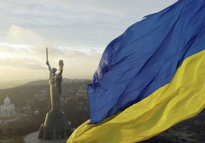 أوكرانيا تتوقع هجومًا مضادًا طويلًا وصعبًا