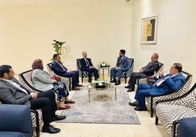 الغيثي يؤكد لصفا أهمية الدعم الاقتصادي والإنساني ويحذر من الحوثي