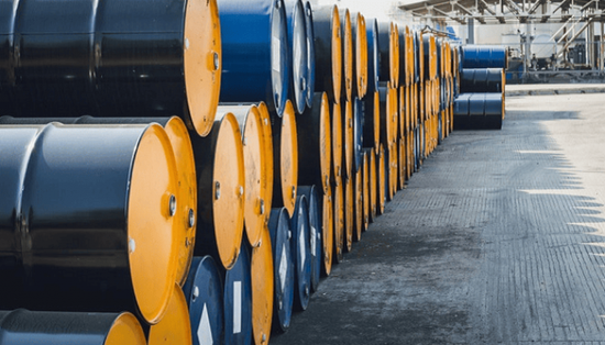 وكالة الطاقة الدولية تخفض توقعاتها لنمو الطلب على النفط