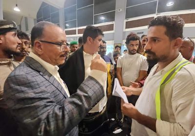 مطار عدن يواصل نشاطه الملاحي رغم العاصفة الرعدية