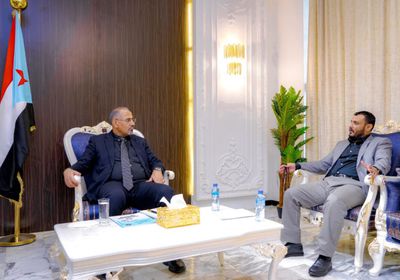 الرئيس الزُبيدي يطلع على سير العمل بهيئات "الانتقالي" في شبوة