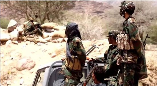 دفاع شبوة تتصدى لهجمات حوثية من حدود البيضاء