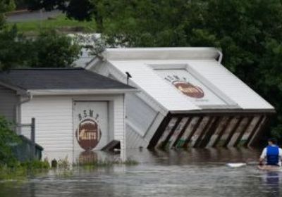 وفاة شخصين من بين 4 مفقودين في فيضانات كندا