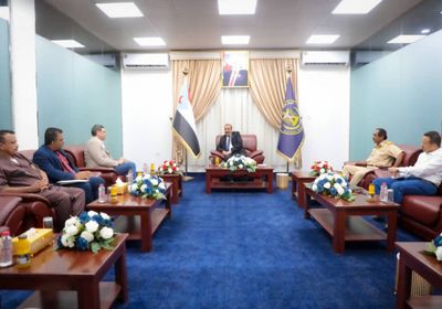 بن بريك والمستشار الأمني الأممي يستعرضان جهود مكافحة الإرهاب