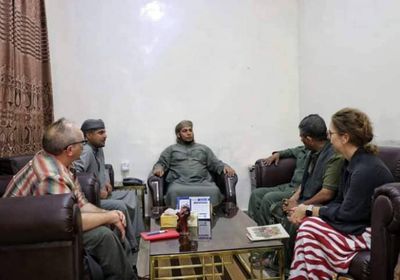 محافظ سقطرى يستقبل وفد المجلس الثقافي البريطاني