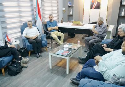 اليافعي يدعو فريق "بي بي سي" لرصد هموم الجنوبيين