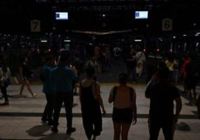 العراق.. انقطاع تام للكهرباء في عدد من المحافظات