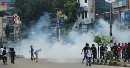 اشتباكات بين شرطة بنغلادش ومتظاهرين