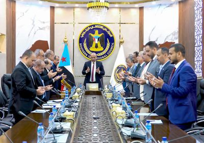 الانتقالي يطالب بدعم دولي للقوات الجنوبية بالقضاء على الإرهاب