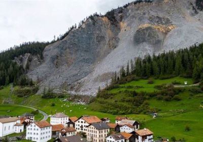 مقتل متسلقين جراء انزلاق صخري في سويسرا