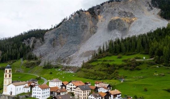مقتل متسلقين جراء انزلاق صخري في سويسرا