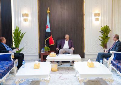 الرئيس الزُبيدي يؤكد مساندته تعزيز مؤسسات السلطة القضائية