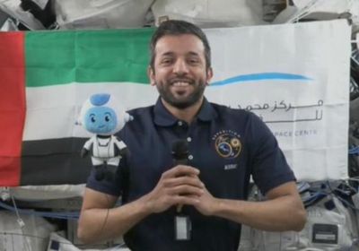 لقاء من الفضاء.. اللوفر أبوظبي يستضيف الإماراتي سلطان النيادي