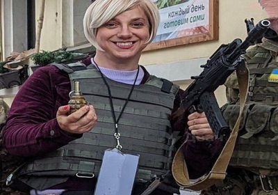مفاجأة.. أوكرانيا تعين متحول جنسياً متحدثاً باسم قواتها في كييف