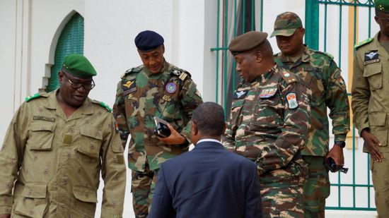 قائد انقلاب النيجر يرفض عقوبات الدول الأفريقية