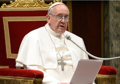 بابا الفاتيكان يلتقي ضحايا اعتداءات جنسية ارتكبها رجال دين