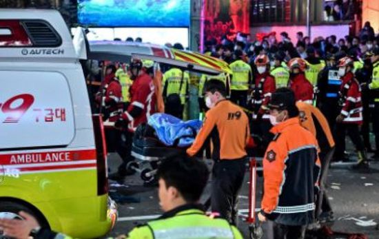 إصابة 13 شخصًا طعنًا قرب عاصمة كوريا