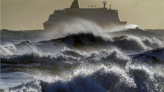 تحذيرات بريطانية للمواطنين من العاصفة "أنتوني"