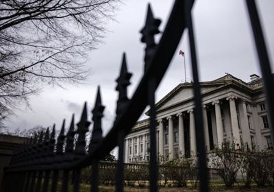 الخزانة الأمريكية تزيد مبيعات الديون طويلة الأجل