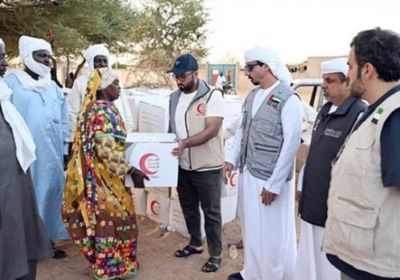 الإمارات تواصل توزيع الطرود الغذائية بالمناطق الأكثر احتياجاً في تشاد