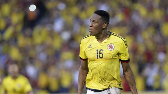 فيورنتينا يفوز بخدمات الكولومبي مينا مجانًا