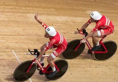 الدنمارك تهزم إيطاليا لتفوز بذهبية المطاردة