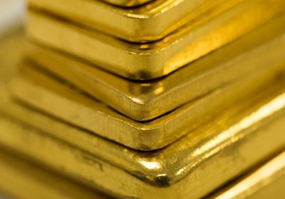 انخفاض قيمة السبائك الذهبية لدى المركزي الإماراتي في يونيو