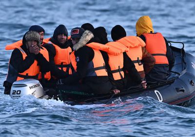 بريطانيا تضيق الخناق على المهاجرين غير الشرعيين